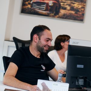 Equipo de TH Homologaciones trabajando